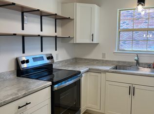 309 S Ash St #B, Conway, AR 72034