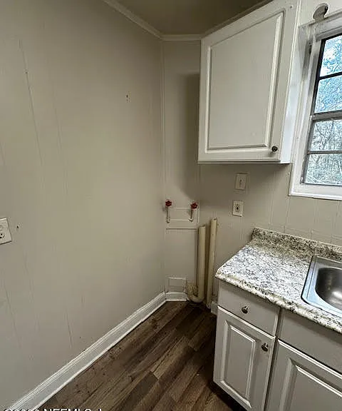 7527 Tampa Ave — Photo 18