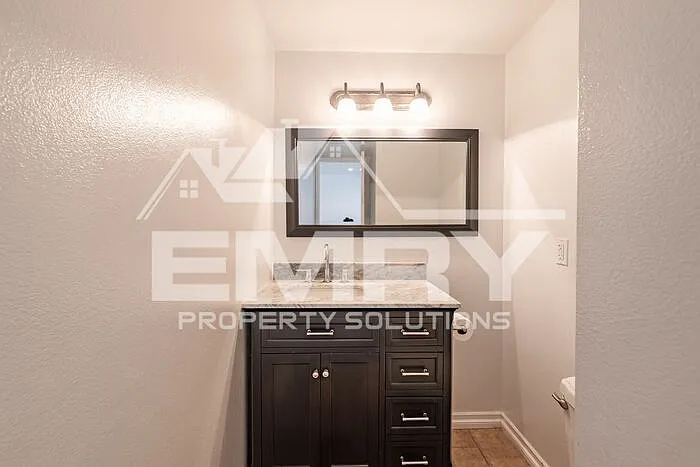 9781 Karmont Ave — Photo 24