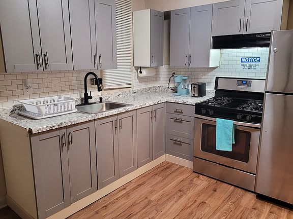 5th image of 2640 Lauretta Ave