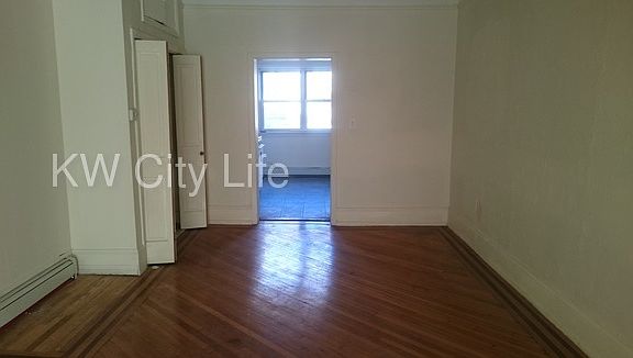 5th image of 723 Bergen Ave