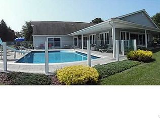 4489 E Lake Rd, Wilson, NY 14172