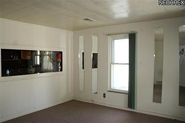 4th image of 18617 Rockland Ave