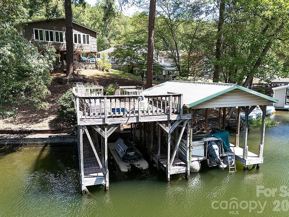 1st image of 334 Fairway Shores Rd