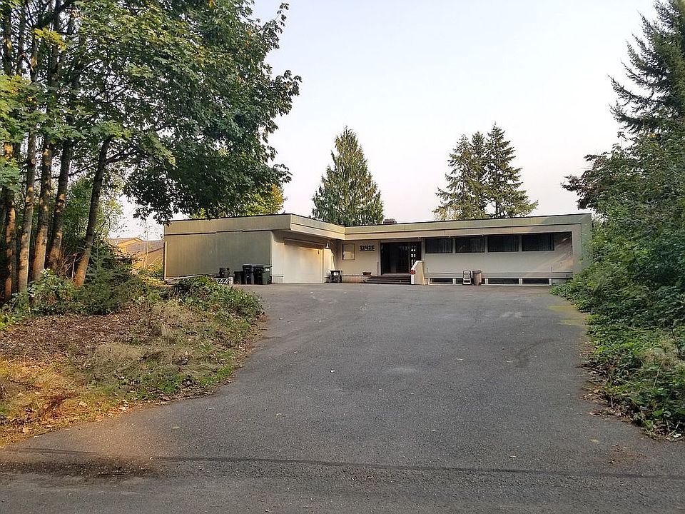 1st image of 12425 133rd Ave E