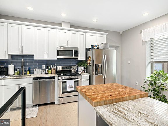 3rd image of 801 N 17th St #1