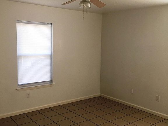 5th image of 303 Bonnie Ln #A