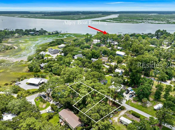 29 Allendale St, Bluffton, SC 29910