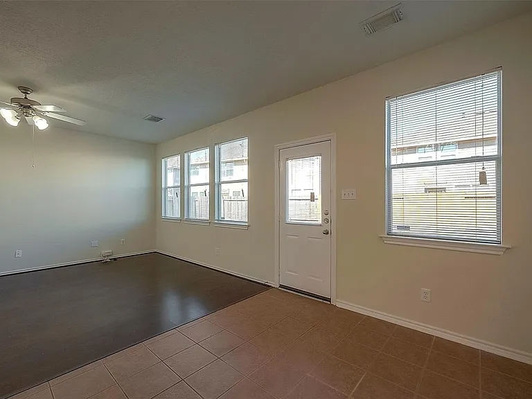 14330 Fairbuff Ln — Photo 15