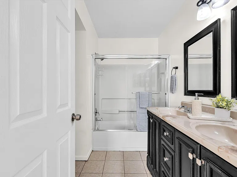 815 W Boynton Beach Blvd #16-205 — Photo 44