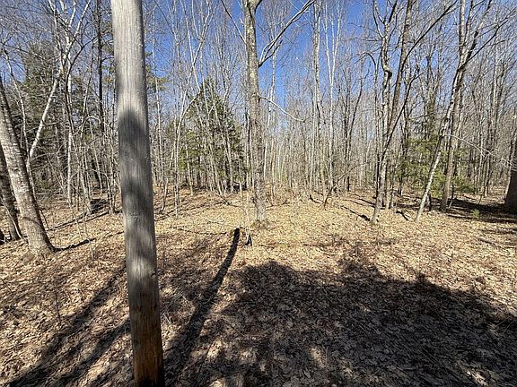 2nd image of M14 L39 Sandy Point Road