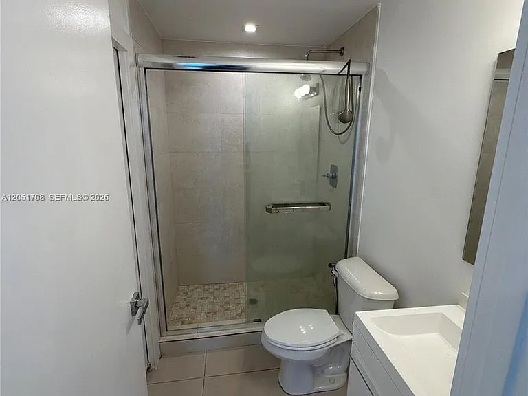 829 SW 18th Ave #211 — Photo 5