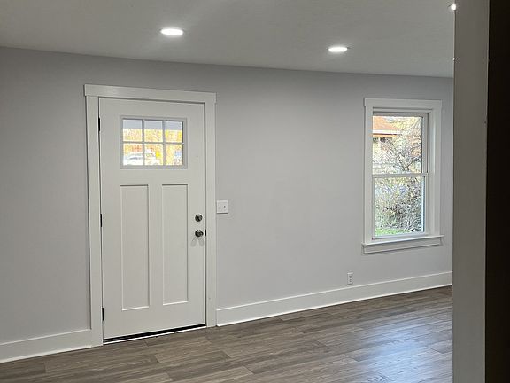 2nd image of 1006 Virginia Ave