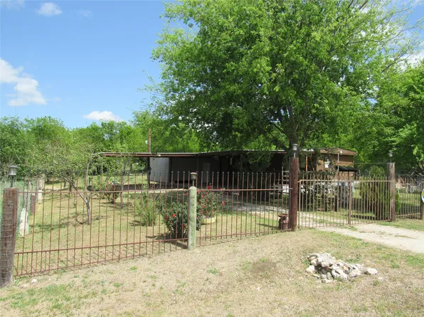 8927 Cartwright Dr, Cresson, TX 76035