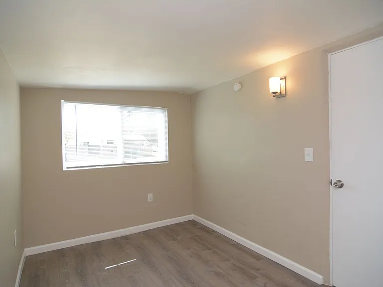 835 E Graybill Dr — Photo 11