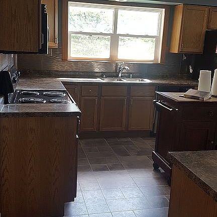 2nd image of 789 Melinda Dr