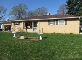 27 Rigg Dr, Lincoln, IL 62656