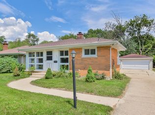 531 S Beverly St, Wheaton, IL 60187