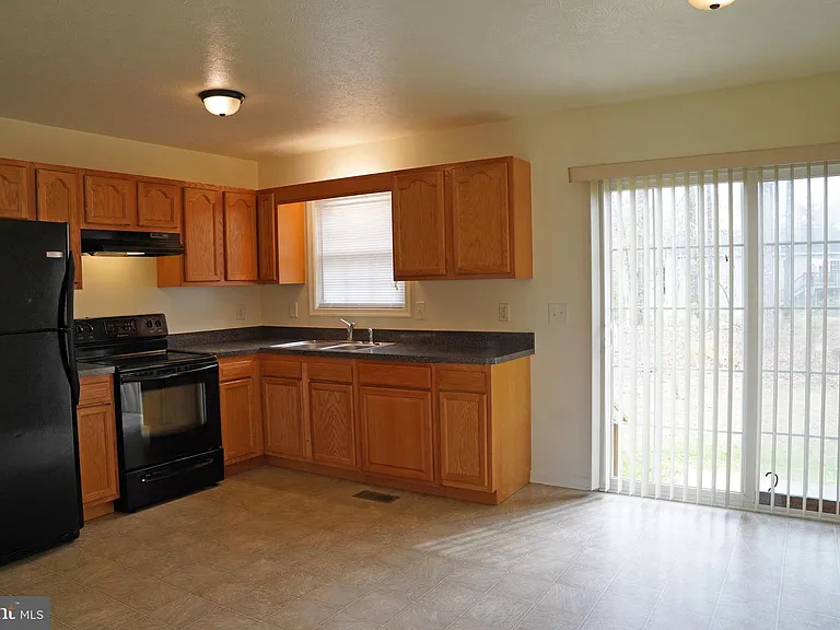 122 Sinker Dr — Photo 5
