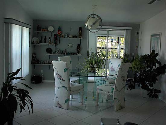 Dining area has access to Florida Room