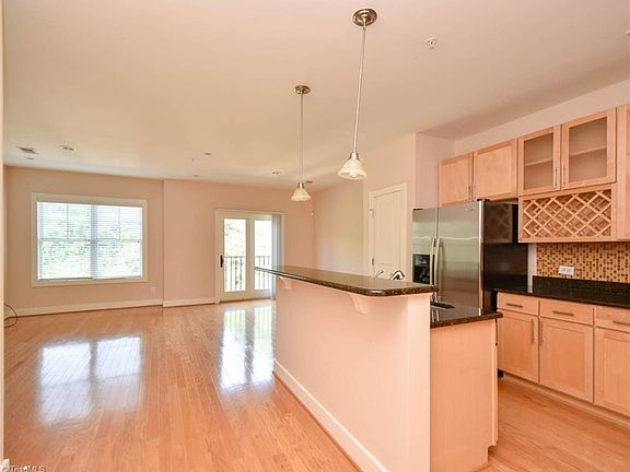 3rd image of 2920 Martinsville Rd APT 207