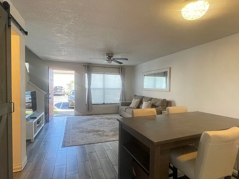 1718 Silver Creek Ct #102 — Photo 5