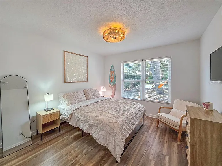 2135 S Flagler Ave — Photo 14