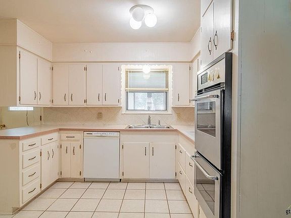 5th image of 2823 McDonald Rd