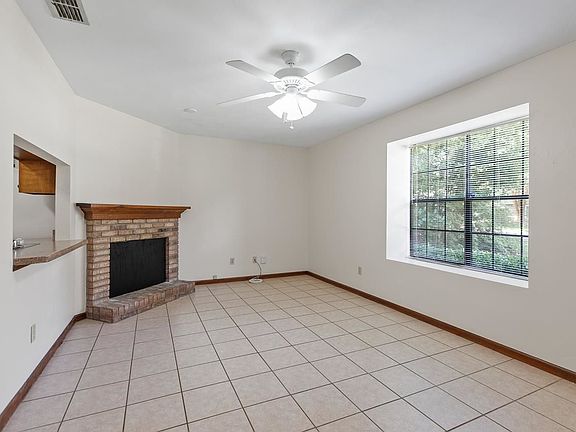 5th image of 2020 Gardenbrook Ln