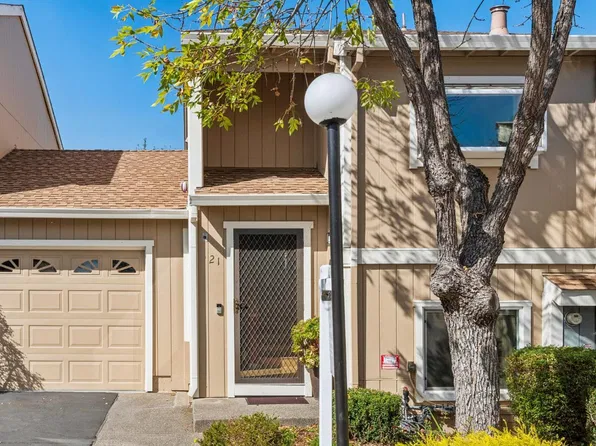 21 Acorn Circle, Petaluma, CA 94952