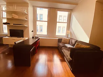 Rented by Metropolis Real Estate of Manhattan