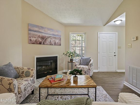 5th image of 8602 Brightwood Way