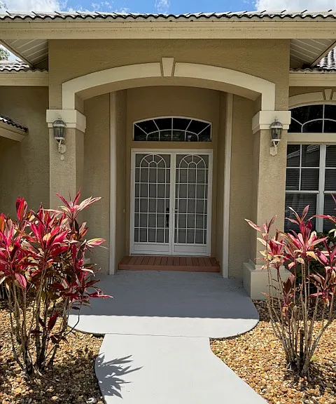 11327 Longshore Way E — Photo 2
