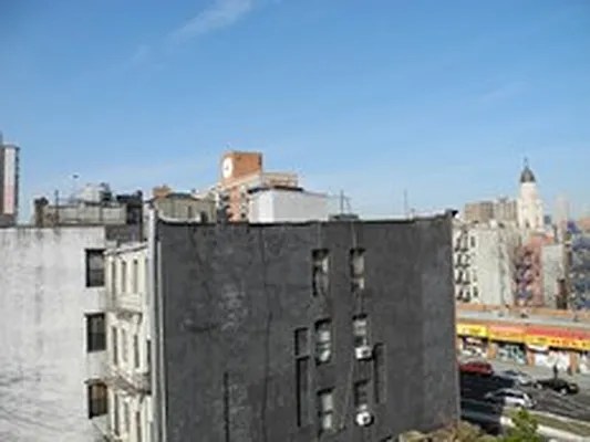 Rented by Vickers Realty | media 29