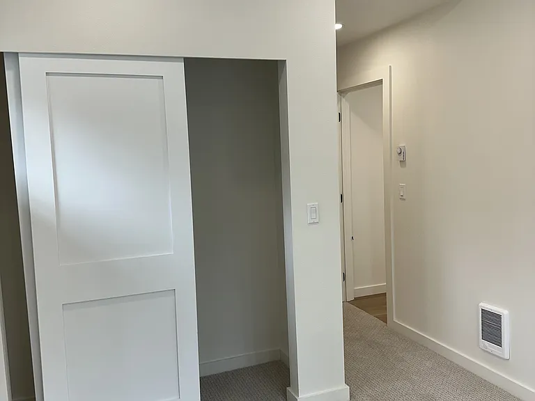 1630 Scenic Dr #C — Photo 13