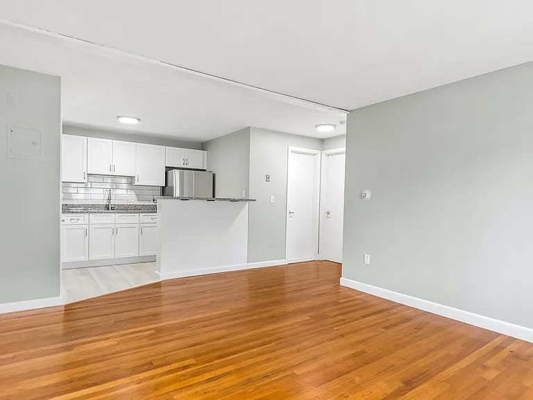3 Elaine St #33 — Photo 24