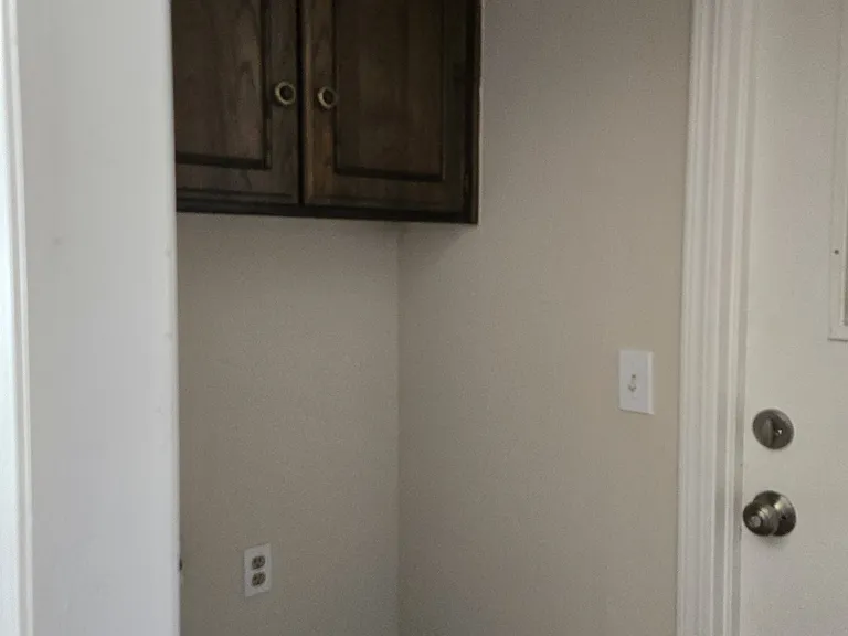 4516 Lunow Dr — Photo 4