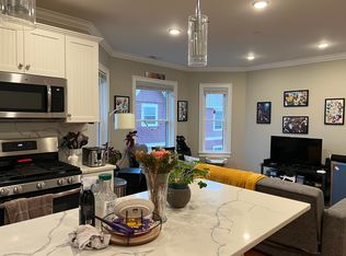 118 Holland St #4R, Somerville, MA 02144