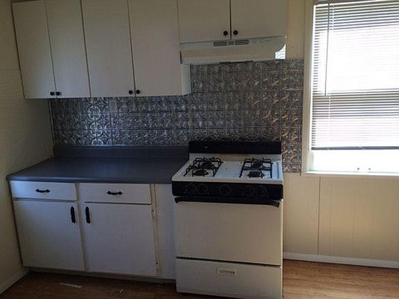 5th image of 324 Millman Dr