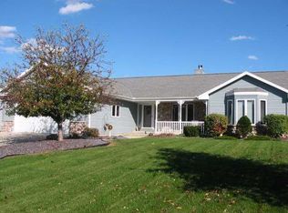 W170N10324 Larkspur Ln, Germantown, WI 53022