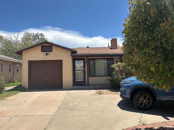2924 Cagua Dr NE