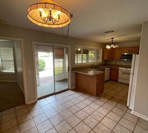 3rd image of 347 Stone Mill Dr