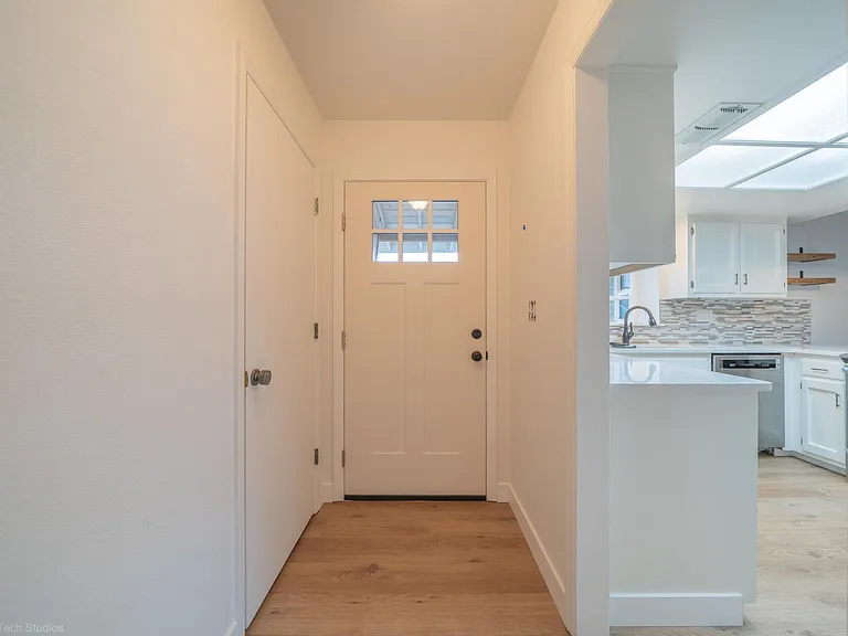 2925 Cove Point Ct — Photo 7