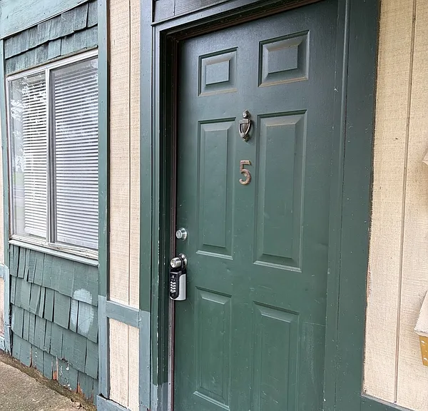 207 Lovelace Dr #5 — Photo 9