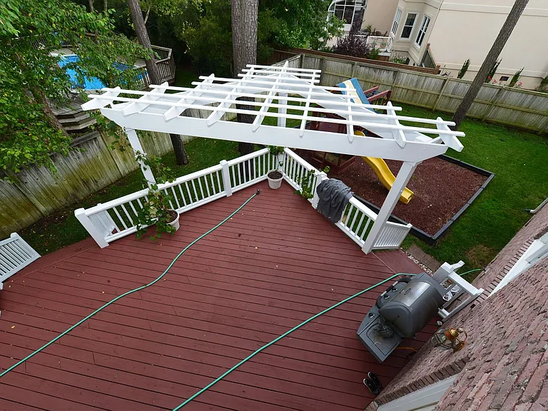 720 River Strand — Photo 32