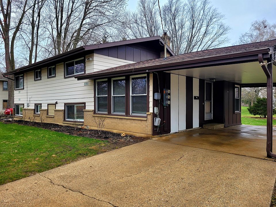 1st image of 3281 Oak St #3281