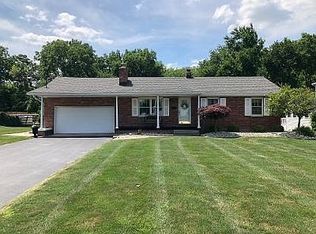 229 N Yarrow St, Oregon, OH 43616