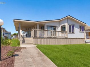 4729 S Pacific Hwy Unit 39, Phoenix, OR 97535