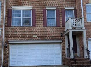 12905 Starters Ln, Fairfax, VA 22033