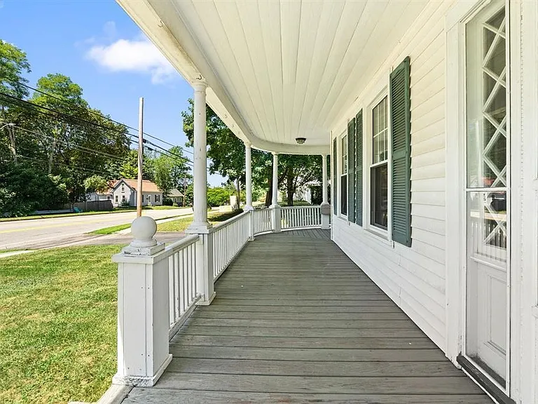 20 Stark Ave — Photo 38